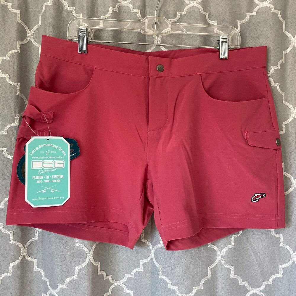 DSG Jenny Dock Shorts, Pink Size L NWT